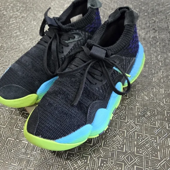 🐢 Adidas Trae Young 2 Trae-TL Solar Green Basketball Shoes Women's Size 6