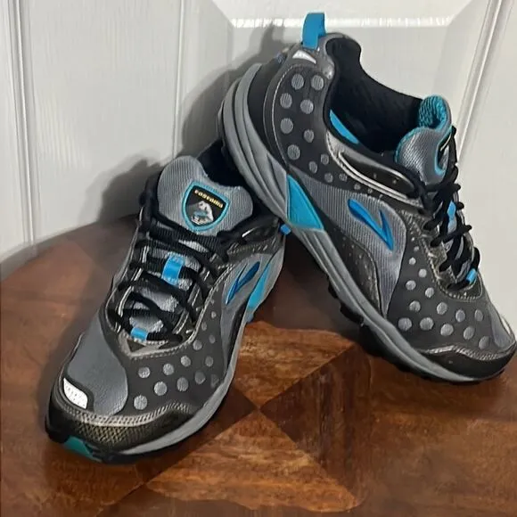 🔥🔥 BROOKS CASCADIA Trail Running Shoes -  Women Sz 9B - EXCELLENT Condition