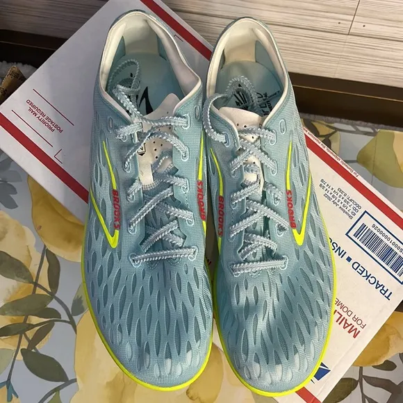 💥 BROOKS Spikes, Track &amp; Field, Track Shoes, Cross Country | Women's 11