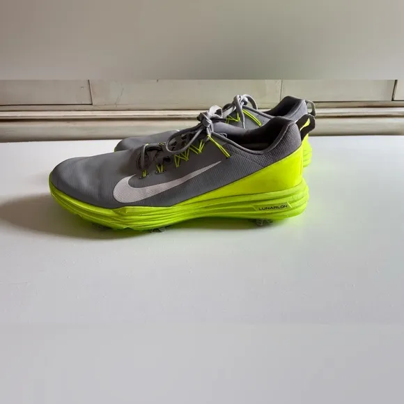 - Men’s Nike Lunar Command 2 Mens Golf Shoes, size 9.5 gray/neon green