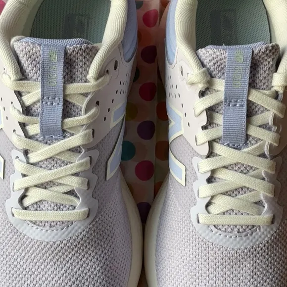 🪻 NEW BALANCE ATHLETIC SHOES 🪻 NWT 🪻