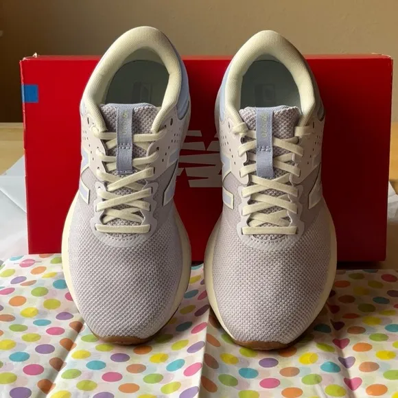 🪻 NEW BALANCE ATHLETIC SHOES 🪻 NWT 🪻