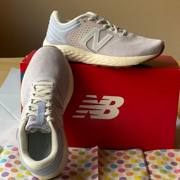 🪻 NEW BALANCE ATHLETIC SHOES 🪻 NWT 🪻
