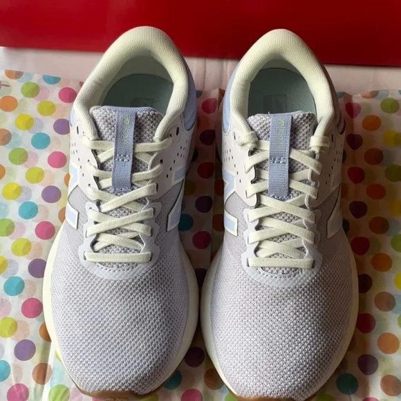 🪻 NEW BALANCE ATHLETIC SHOES 🪻 NWT 🪻