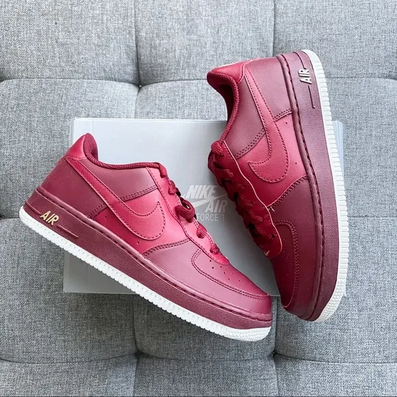 ❤️💛 Nike Air Force 1 red leather shoes (big kids)