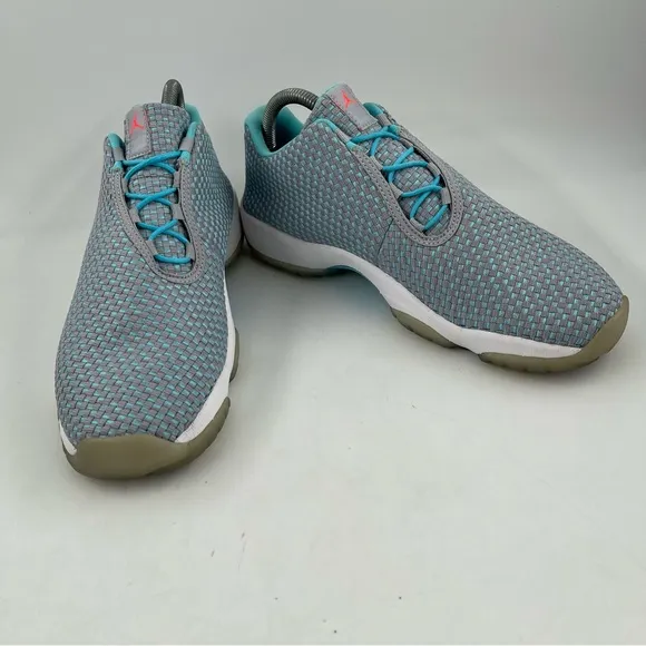 👞 Nike Air Jordan Mens Future Low Top Wolf Grey Blue Sneaker - Men 8.5| Women 10