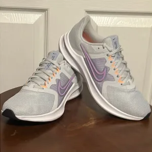 🔥🔥 NIKE DOWNSHIFTER 11 Women’s Running Shoes - PERFECT No flaws - Women Sz 10