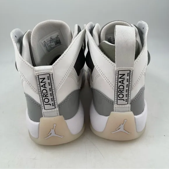 👞 Nike Women’s Air Jordan Jumpman 2 Trey- SZ 7.5 -DR9631-002 Grey White Shoes