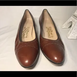 🌞 Salvatore Ferragamo women’s pump shoes