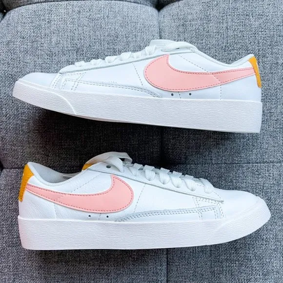 🍑 Women's Nike Blazer Low white peach pink shoes
