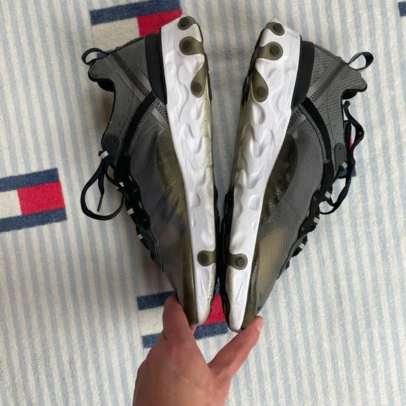 2018 Nike React Element 87 ‘Anthracite’ athletic running shoes