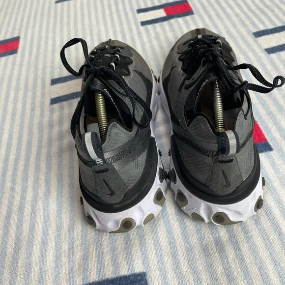 2018 Nike React Element 87 ‘Anthracite’ athletic running shoes