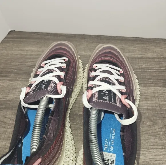 Adidas 4DFWD x Parley Burgundy Shadow Maroon Wonder Red GY8424 Men's Size 8