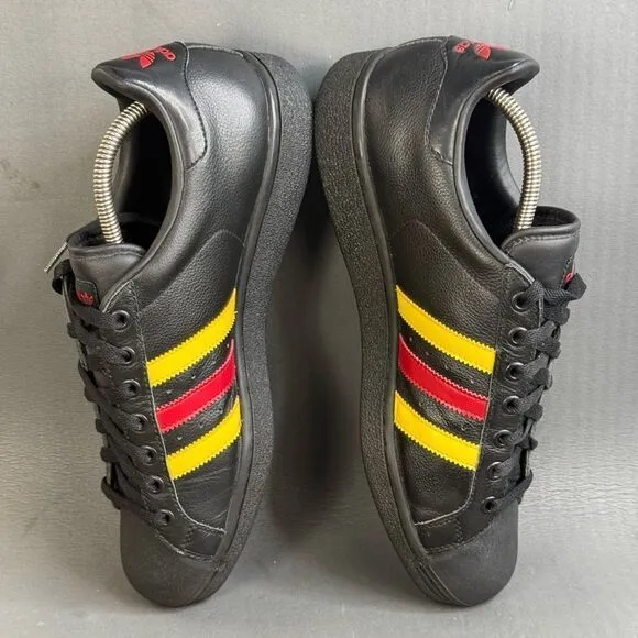 Adidas athletic sneaker shoes men’s size 11