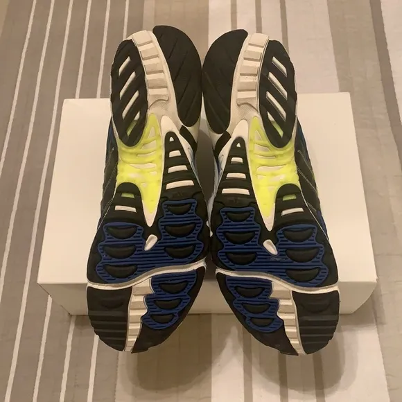 Adidas Consortium Torsion TRDC size 9.5