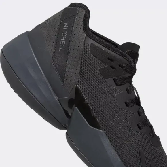 Adidas D.O.N. Issue #4 Lights Out Black Unisex Basketball Shoes M 7 1/2/…