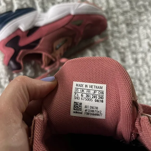 Adidas Falcon trainers women’s size 7.5 sneakers pink suede
