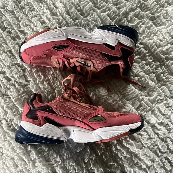Adidas Falcon trainers women’s size 7.5 sneakers pink suede