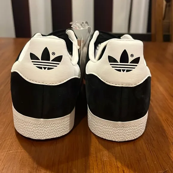 Adidas Gazelle shoes sneakers new black white BB5476 Men’s Size 11