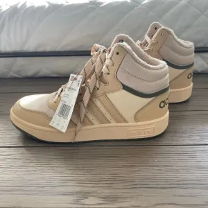 Adidas Hoops MID 3.0