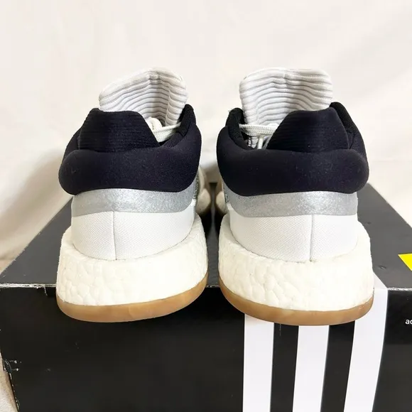 Adidas Marquee Boost Low White Gum size 8 MEN’S BASKETBALL SHOES