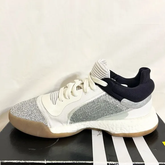 Adidas Marquee Boost Low White Gum size 8 MEN’S BASKETBALL SHOES
