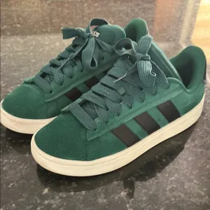 Adidas Men's Green Sneakers size 9.5