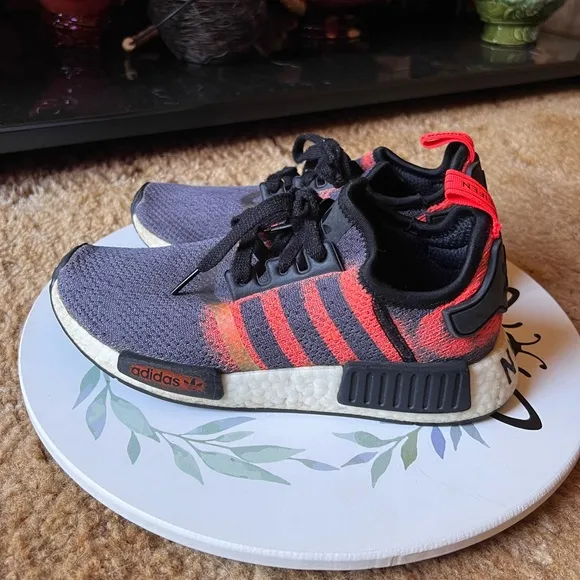 Adidas NMD R1 J Core Black Solar Red Orange Size 6 Sneakers.