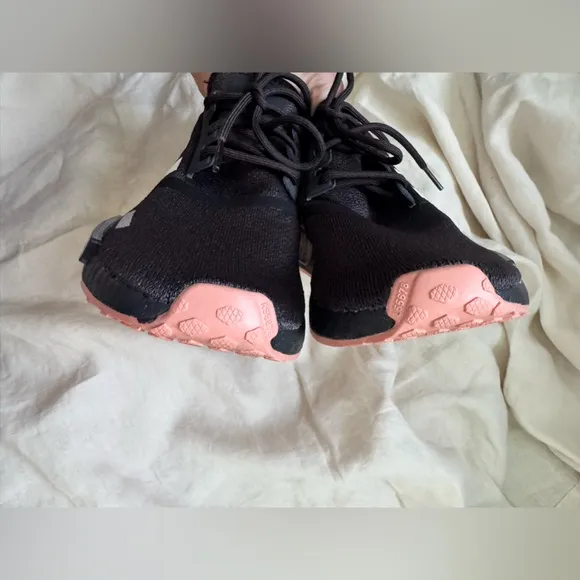 Adidas NMD R1 Shoes Sneakers Womens Size 8 Barbiecore Girly