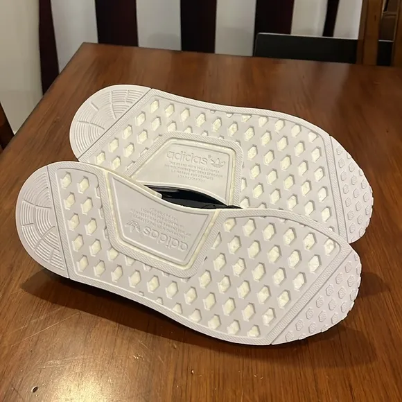 Adidas NMD XR1 PK Primeknit shoes sneakers Boost new BB2370 Women’s Size 10