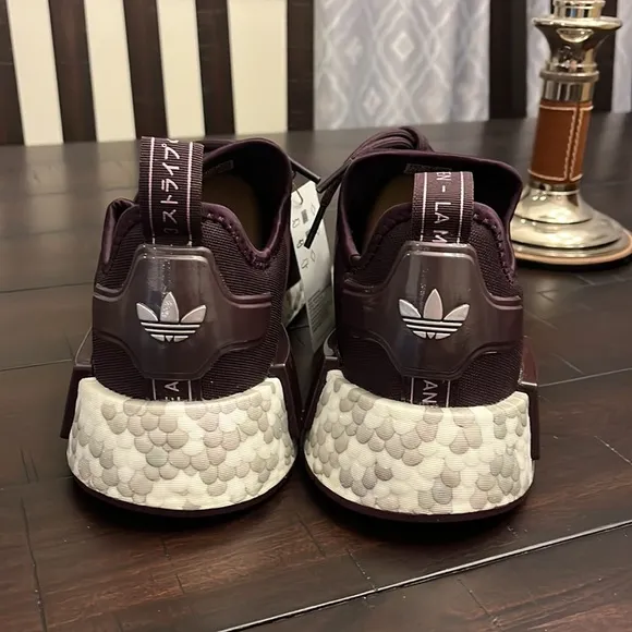 Adidas NMD_R1 NMD Boost shoes sneakers new GW9475 Shadow Maroon Women’s Sizes