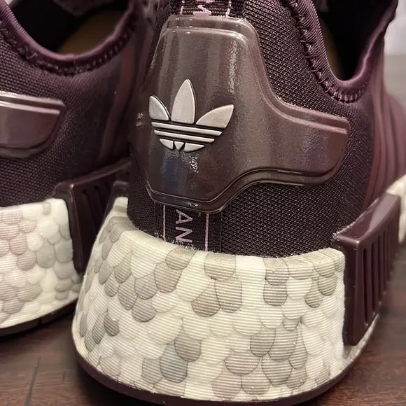 Adidas NMD_R1 NMD Boost shoes sneakers new GW9475 Shadow Maroon Women’s Sizes