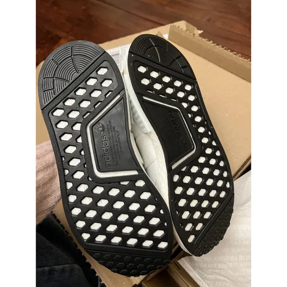 Adidas NMD_R1 Strap Unisex Shoes Size 6.5 New HQ4245