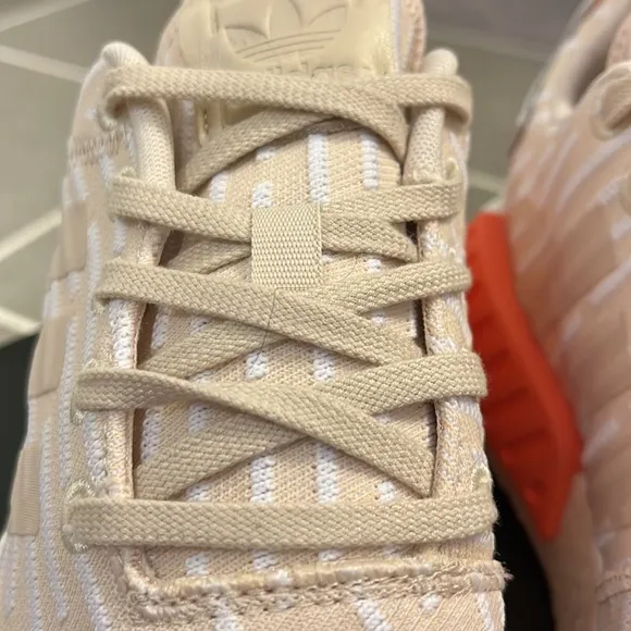 Adidas NMD_R2 NMD shoes sneakers new women’s Boost BA7260 chalk