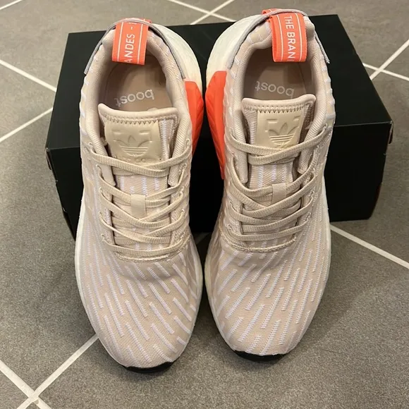 Adidas NMD_R2 NMD shoes sneakers new women’s Boost BA7260 chalk