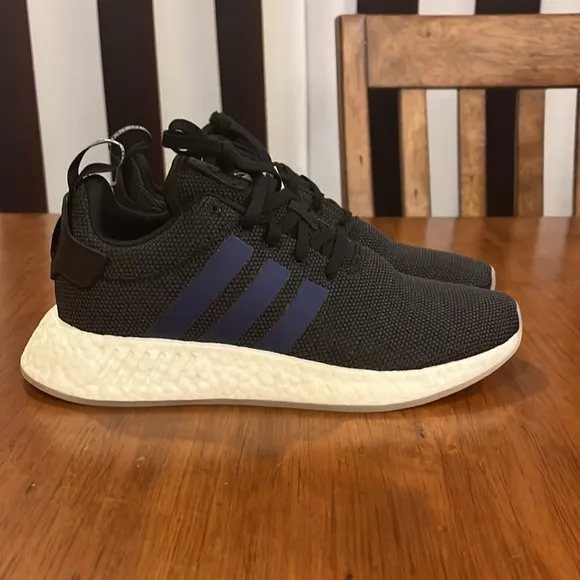 Adidas NMD_R2 Shoes Sneaker NMD Boost new CQ2008 Women’s Size 8