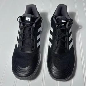 Adidas Novaflight black shoes NWOT men’s size 11.5