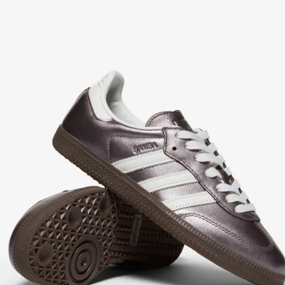 Adidas OG Samba shoes in color supplier cloud/ off white/ gum women’s 6.5