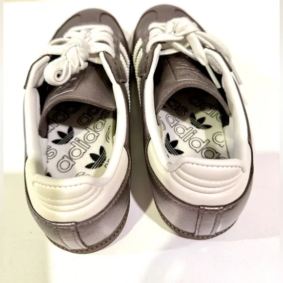 Adidas OG Samba shoes in color supplier cloud/ off white/ gum women’s 6.5