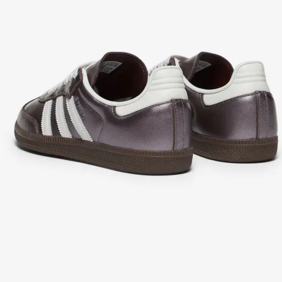Adidas OG Samba shoes in color supplier cloud/ off white/ gum women’s 6.5