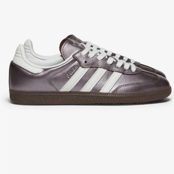 Adidas OG Samba shoes in color supplier cloud/ off white/ gum women’s 6.5