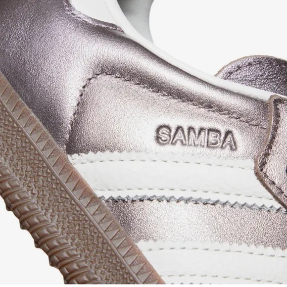 Adidas OG Samba shoes in color supplier cloud/ off white/ gum women’s 6.5