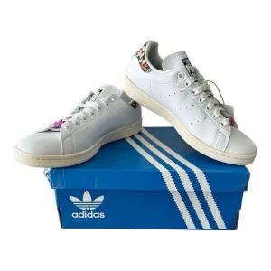 Adidas Original Stan Smith Butterfly Touched Women’s Athletic Shoe Size 7 White