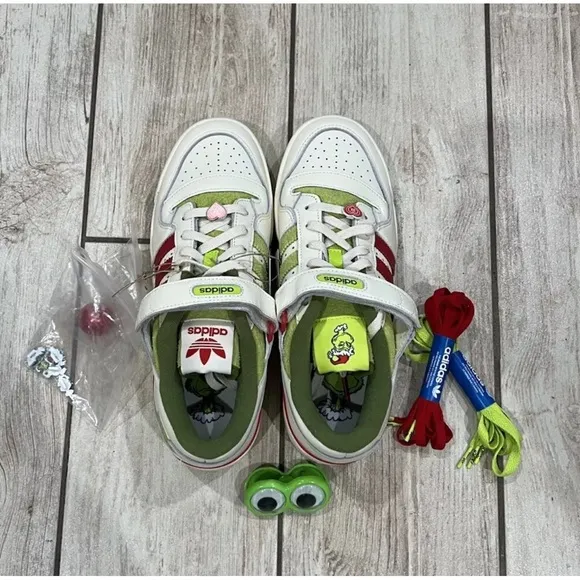 Adidas Originals Forum Low x The Grinch Cream 2023