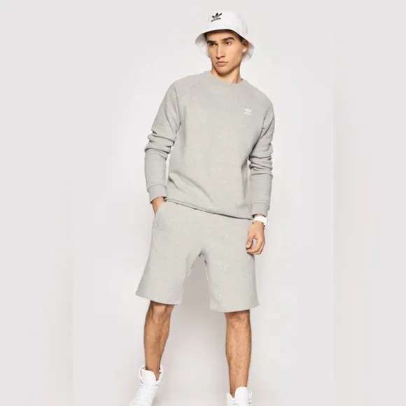 Adidas originals heavy sweater- heather grey🩶