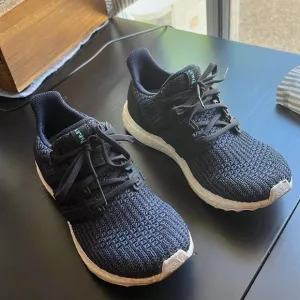ADIDAS Parley Ultraboost Women’s Knit Running Shoes Deep Ocean Blue Sz 6.5