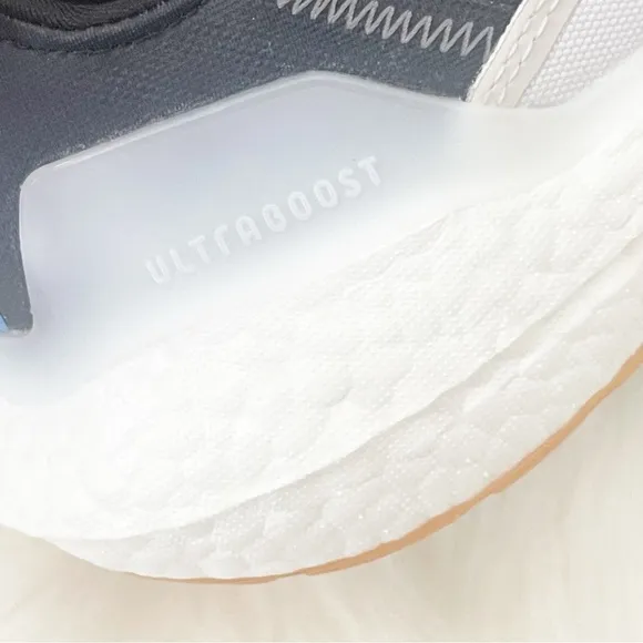 Adidas Parley X Ultraboost 22 Running Shoes Women 8.5