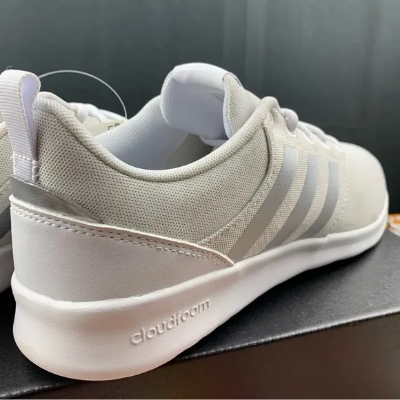 Adidas QT Racer 2.0 Silver Women’s Various Sizes