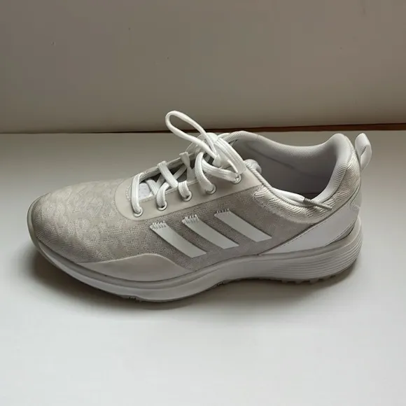 Adidas S2G SL Women’s Spikeless Golf Shoes Sneakers 7 NEW