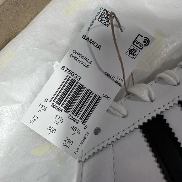 Adidas Samoa NWT men’s shoes white &amp; black size 12